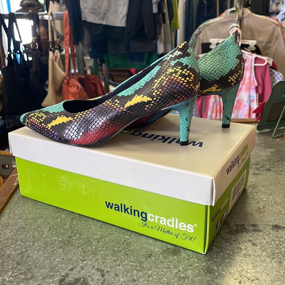 Walking Cradles Anaconda multicolor heel shoes size 6.5 wide - Picture 4 of 6